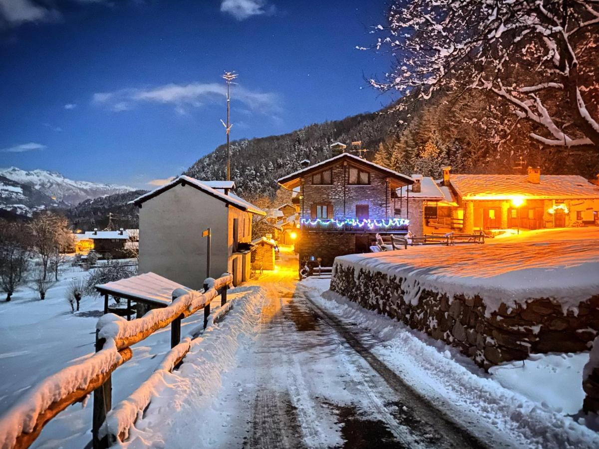 Casa Vacanze Grand-Haury Da Andrea อาร์วิแอร์ ภายนอก รูปภาพ