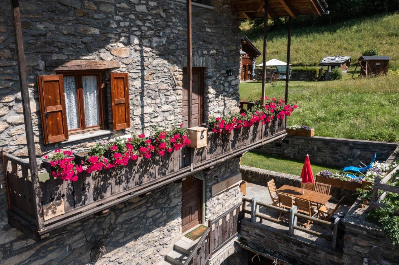 Casa Vacanze Grand-Haury Da Andrea อาร์วิแอร์ ภายนอก รูปภาพ
