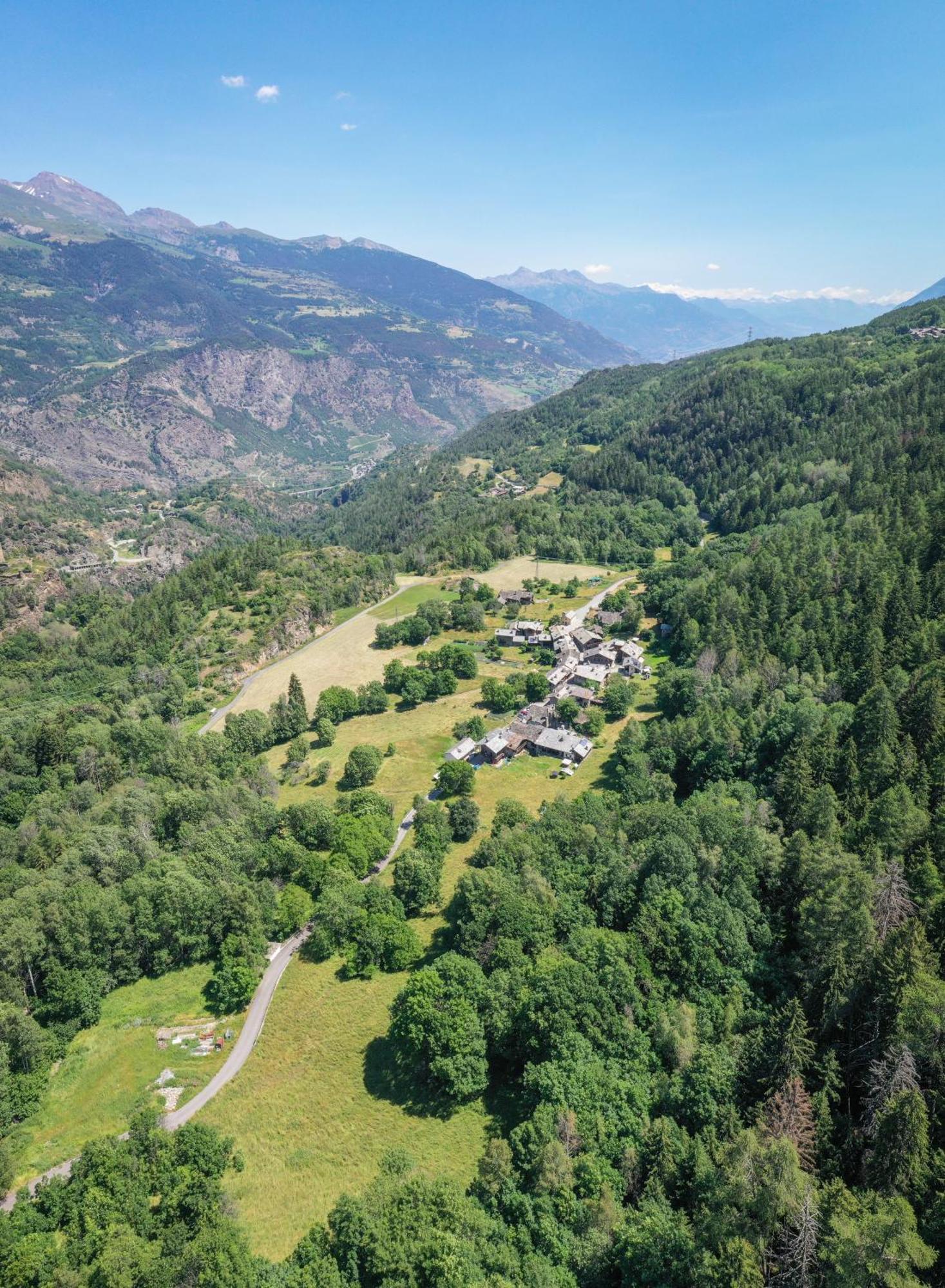 Casa Vacanze Grand-Haury Da Andrea อาร์วิแอร์ ภายนอก รูปภาพ