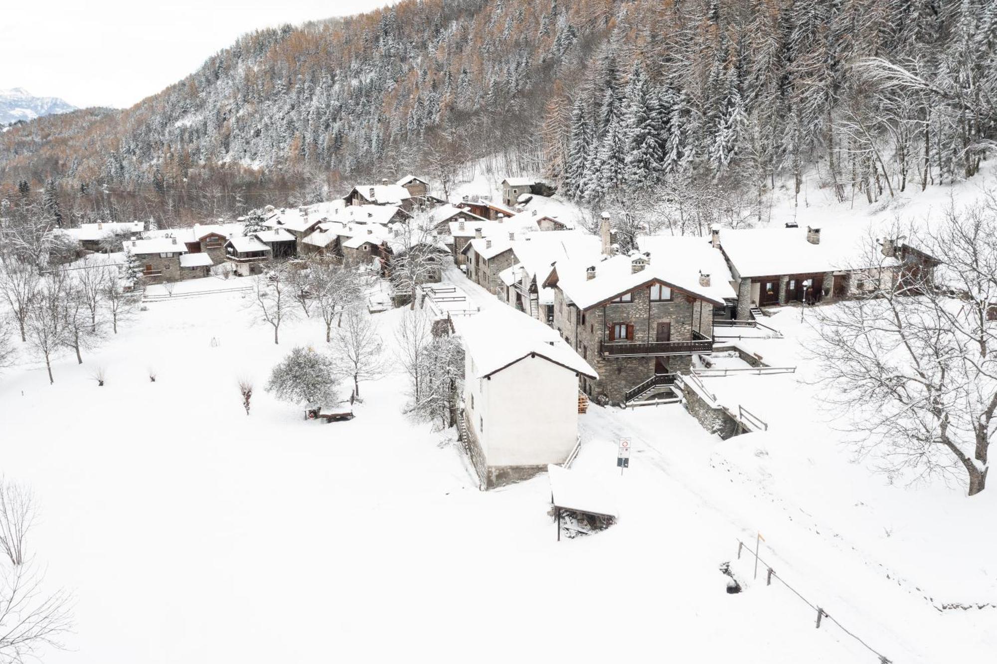 Casa Vacanze Grand-Haury Da Andrea อาร์วิแอร์ ภายนอก รูปภาพ